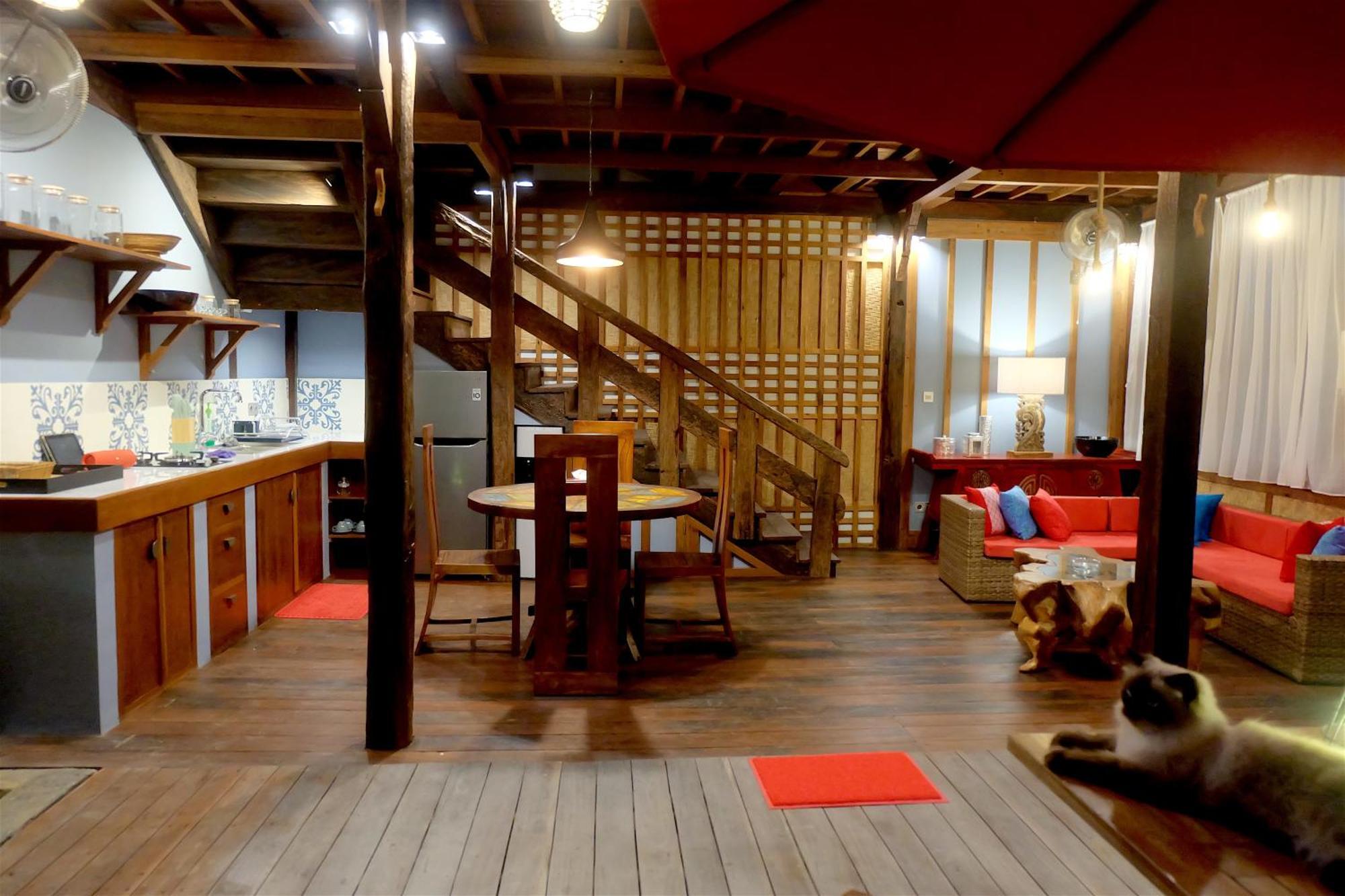 Villa Pilou Boutique Hotel タナロット エクステリア 写真